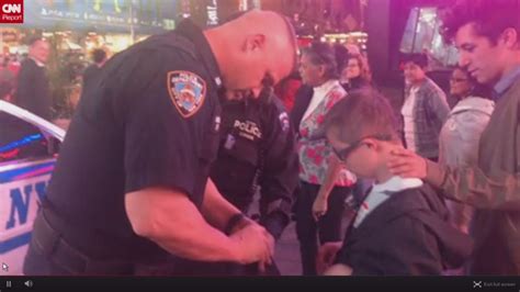 Heartwarming Video Shows Officer Giving Nypd Hat To Young Fan In Times Square Abc7 Los Angeles