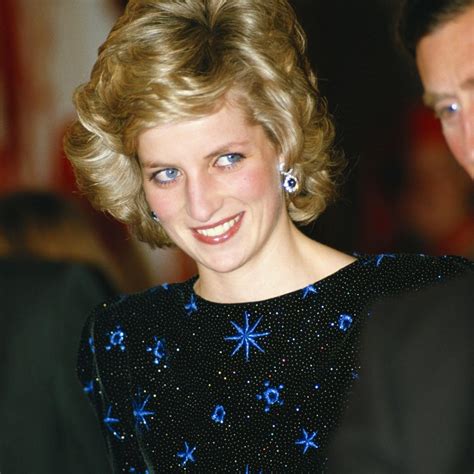 dress worn by princess diana breaks record and sells for 1 1m at auction—11 times its estimated