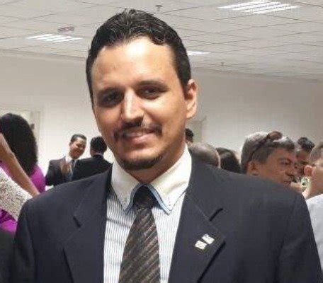 Consultor em direito digital em Brasília Dr Leonardo Resende advogado