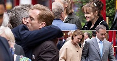 Damian Lewis hugs friends at wife Helen McCrory’s memorial service a ...