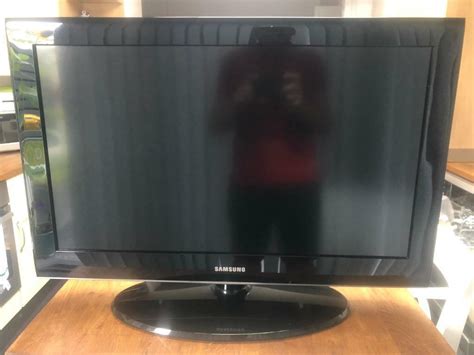 Samsung 32 Inch 1080 Hd Lcd Tv In Ashford Surrey Gumtree