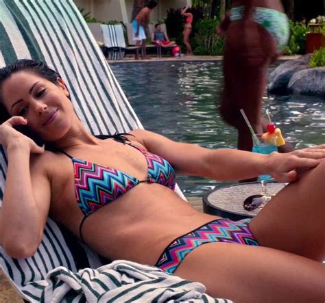 Michelle Borth Bikini Pool Hawaii Five O Popminute Com Bikini Pool