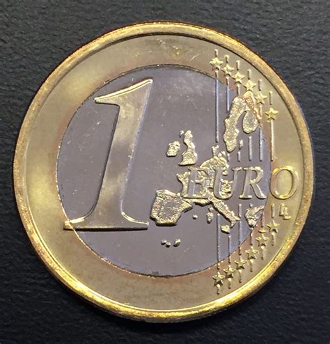 Quanto é 1 De 2000
