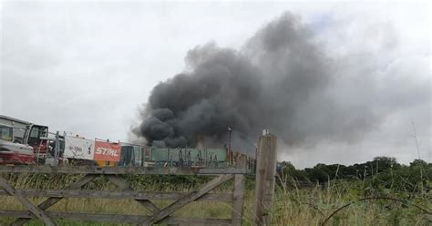 Photos Show Thick Black Smoke At Commercial Fire In Chard Somerset Live