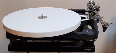 Rega Planar 10 Reference Turntable With Apheta 3 Or Aphelion Dna Audio