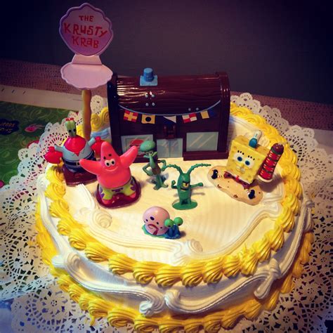 Spongebob Birthday Cake Simple White And Yellow With Spongebob Toys