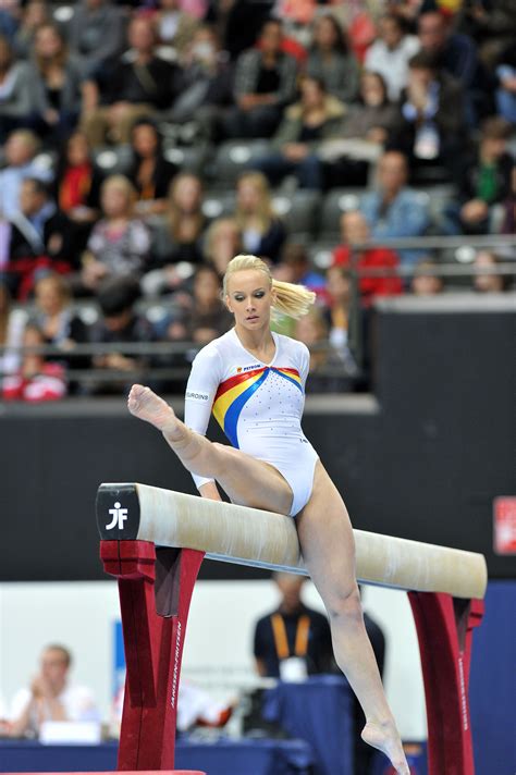 Pin De Frds Man En Gymnastics Deportes Femeninos Atletas Ol Mpicos