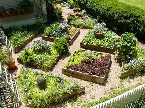 Why not raise them to compensate for height to help us 35+ decorative gardens for inspiration simple diy vegetable garden design ideas for inspiration diy vegetable, herb and flower. Breathtaking 38 Raised Bed Gardening Landscape Design ...