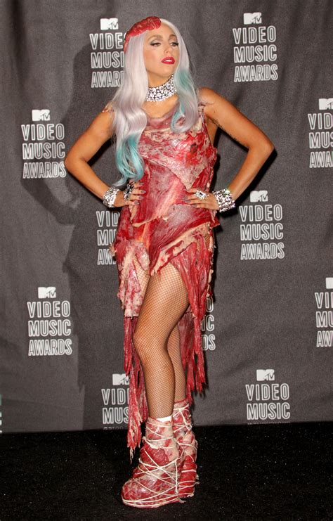 Este Diseñador Vistió Una Vez A Lady Gaga Con Carne ¿ahora Qué Cnn