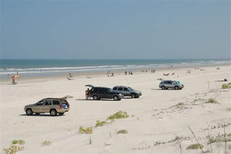 6 Essential Beach Parking Tips For Your Summer Getaway