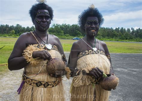 17 Papua New Guinea Women Png
