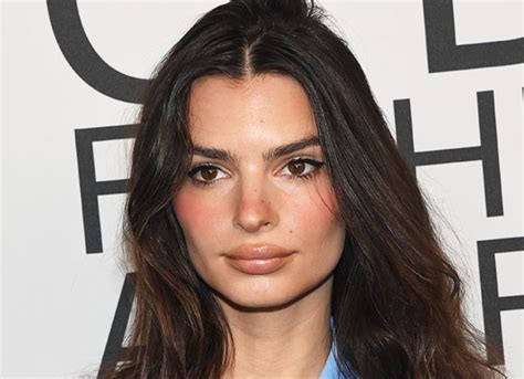 Emily Ratajkowski S Plastic Surgery Her Changed Look Will Shock You