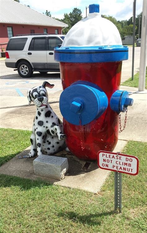 Peanuts On Parade A Quirky Alabama Attraction In Dothan