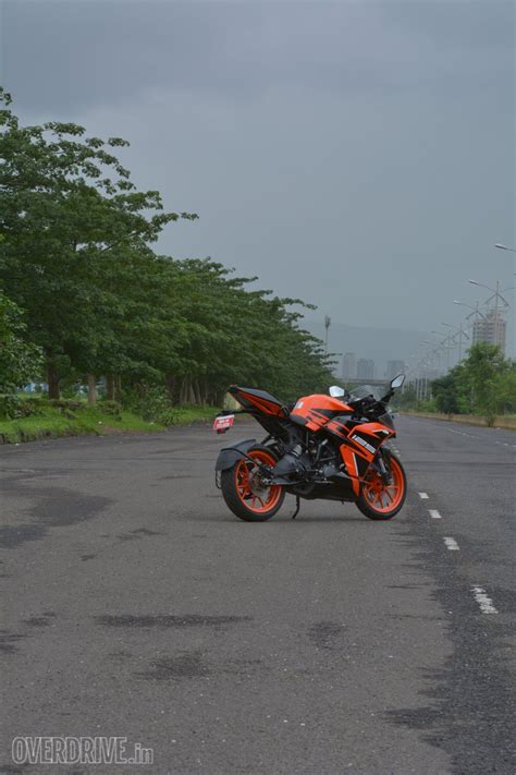 The rc 200 constitutes a significant part of the ktm portfolio and it is only fair that we broaden the choice for our customers with the addition of a new black colour. Ktm Rc 125 Price In India On Road - BIke and Clip Art
