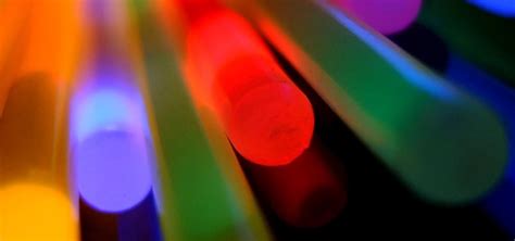 How To Make Your Own Homemade Glow Sticks Science Experiments Wonderhowto