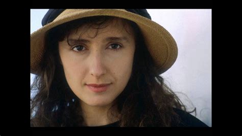 Small rift between roberto benigni and nicoletta braschi: Roberto Benigni e Nicoletta Braschi - YouTube