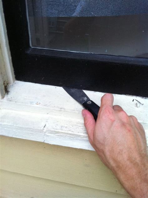 How To Open Stuck Windows In 4 Easy Steps