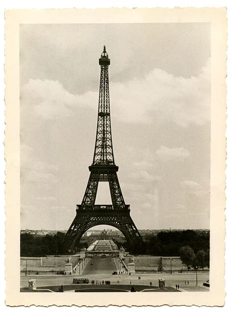 9 Vintage Eiffel Tower Clip Art The Graphics Fairy