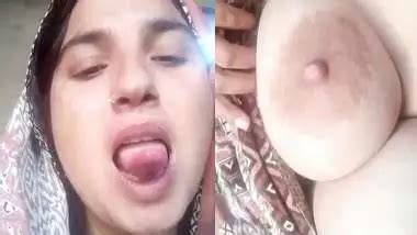 Pathan Wife Showing Huge Boobs For Secret Lover Indian Porn Tube Video