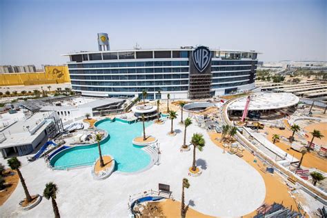 فندق وارنر براذرز أبوظبي ينتظر افتتاحه خلال العام الجاري وارنر براذرز أبوظبي