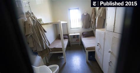 Us To Release 6000 Inmates From Prisons The New York Times