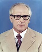Erich Honecker: Martin Sabrow über Honeckers Kampf gegen Hitler - DER ...