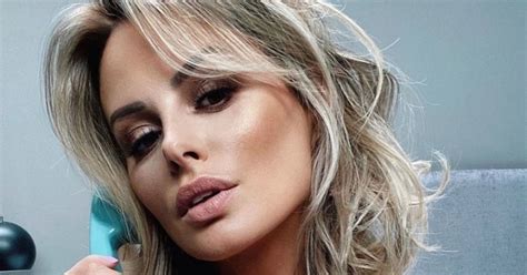 Rhian Sugden Flaunts Eye Popping Cleavage As She Wows In Topless Selfie