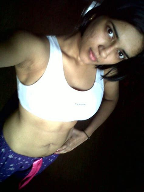Vasundhara Kashyap Leaked Sexy Selfie Veethi