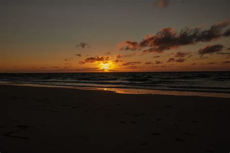 Download Wallpaper 6000x4000 Sunset Sun Beach Horizon Hd Background