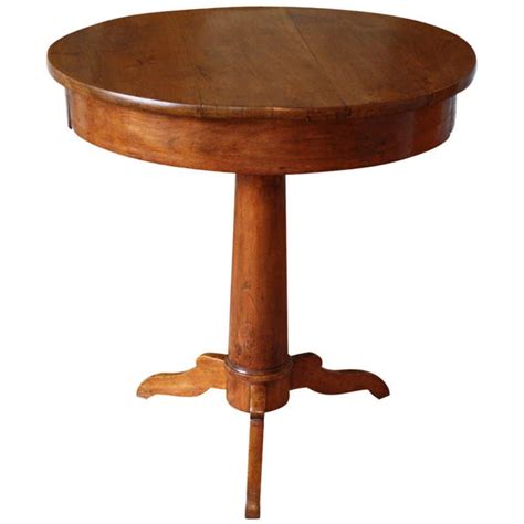 Early 19th Century French Directoire Period Gueridon in Cherry Wood at