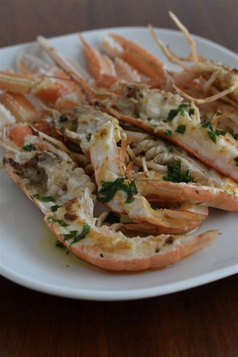 Simple comme des langoustines sautées beurre au basilic avec la
