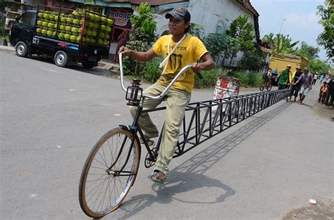 Check out viator's reviews and photos of indonesia tours. Indonesian villagers build world's longest bicycle at 44ft... but it's only made only for ONE ...