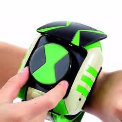 The ben 10 reboot is a separate continuity and can be watched on its own with ben 10 versus the universe set after season 4. Relógio Original Ben 10 Omnitrix Touch V2 Luzes Sons Ben10 ...