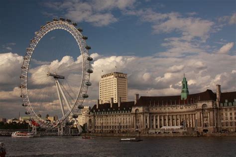 Pin By Ashley Minor On London London Attractions London Holiday Travel