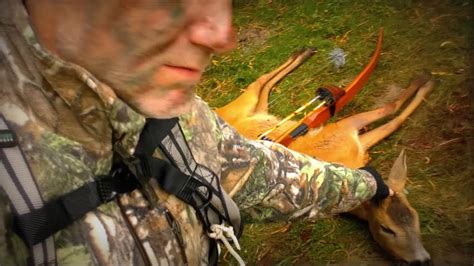 Bowhunting The Selfbow Buck Buejagt Youtube