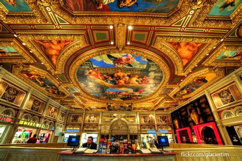 Fashion show mall is minutes away. The ceiling in the Venetian Hotel | During a trip to Las ...