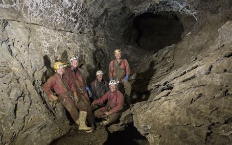 In Pictures Cavers Explore New Zealands Nettlebed Cave System Telegraph