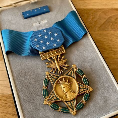 United States Of America Us Air Force Medal Of Honor Catawiki