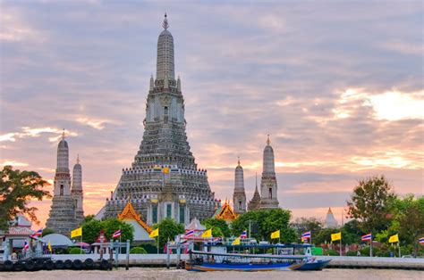 Thailandia Riapre Al Pubblico La Pagoda Di Wat Arun