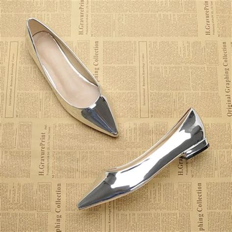 Fashion Women Toe Pointed Shallow Mouth Japanned Leather Flat Heel Flat