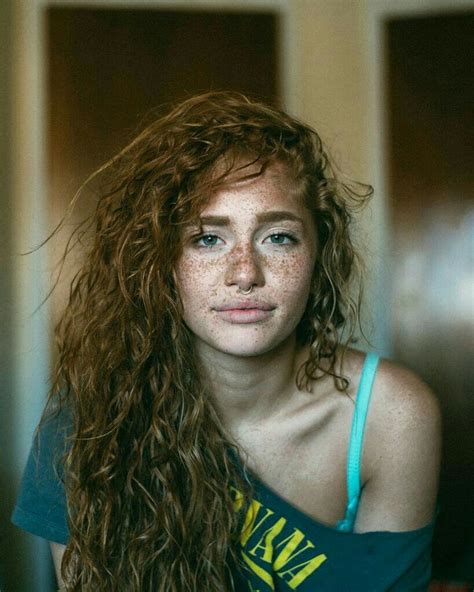 Pin By Daniyal Aizaz On Freckles Brown Hair And Freckles Women With Freckles Beautiful Freckles