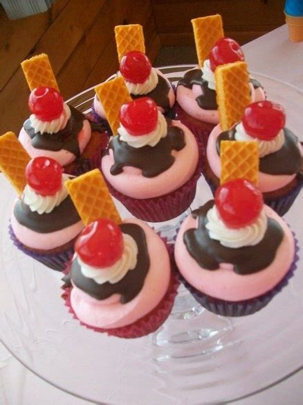 Ice Cream Sundae Cupcakes Sundae Cupcakes Cupcake Recipes Homemade Ice