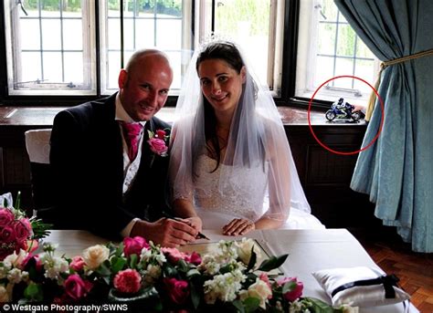 Are These Britains Worst Wedding Pictures Newlyweds Devastated As