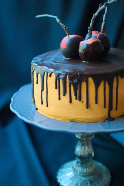 Oktober, wenn es draußen schon stockdunkel wird, muss bei ihnen zu hause der backofen heiß sein. Halloween Kuchen Deko - die besten leckeren Ideen zum ...