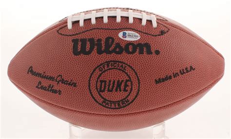 Between his meticulous game ball preparation and having the house to himself over the last two weeks, it sounds like brady is locked in for sunday's super bowl lv matchup. Steve Young Signed "The Duke" Official NFL Game Ball ...