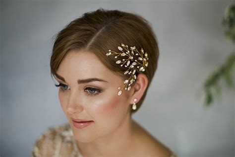 35 Modern Romantic Wedding Hairstyles For Short Hair