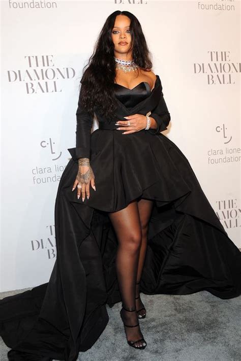 25 Iconic Rihanna Outfits The Best Rihanna Style Ideas To Steal