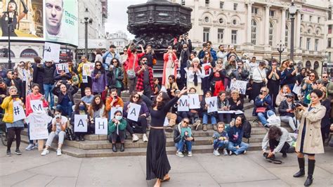 This Is Why An Italian Protest Folk Song Is Going Viral As Iranian Women Lead Protests Sbs News