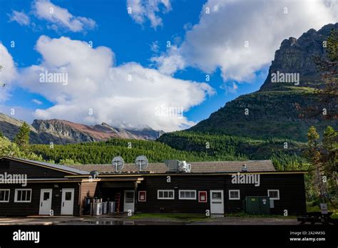 Swiftcurrent Motor Inn Hi Res Stock Photography And Images Alamy