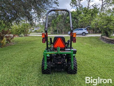 2018 John Deere 1025r Mfwd Compact Utility Tractor W120r Loader